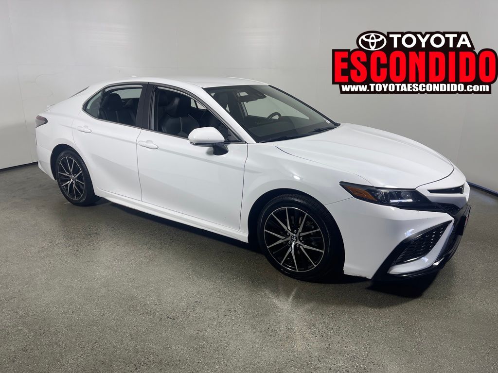 2023 Toyota Camry Sedan 