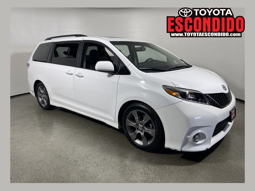 2015 Toyota Sienna Van 