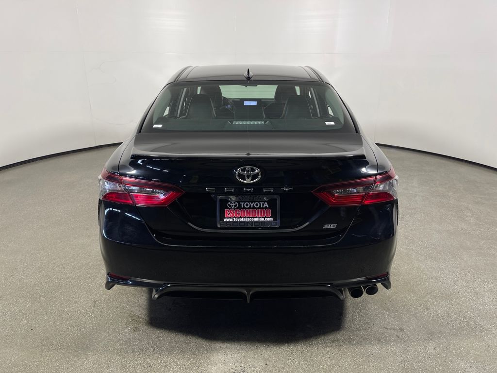 2023 Toyota Camry SE photo 3