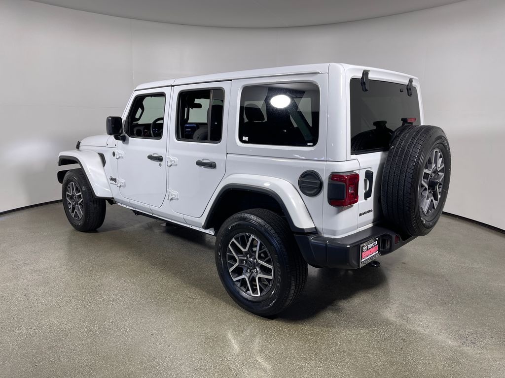 2025 Jeep Wrangler 4-Door Sahara - Photo 5