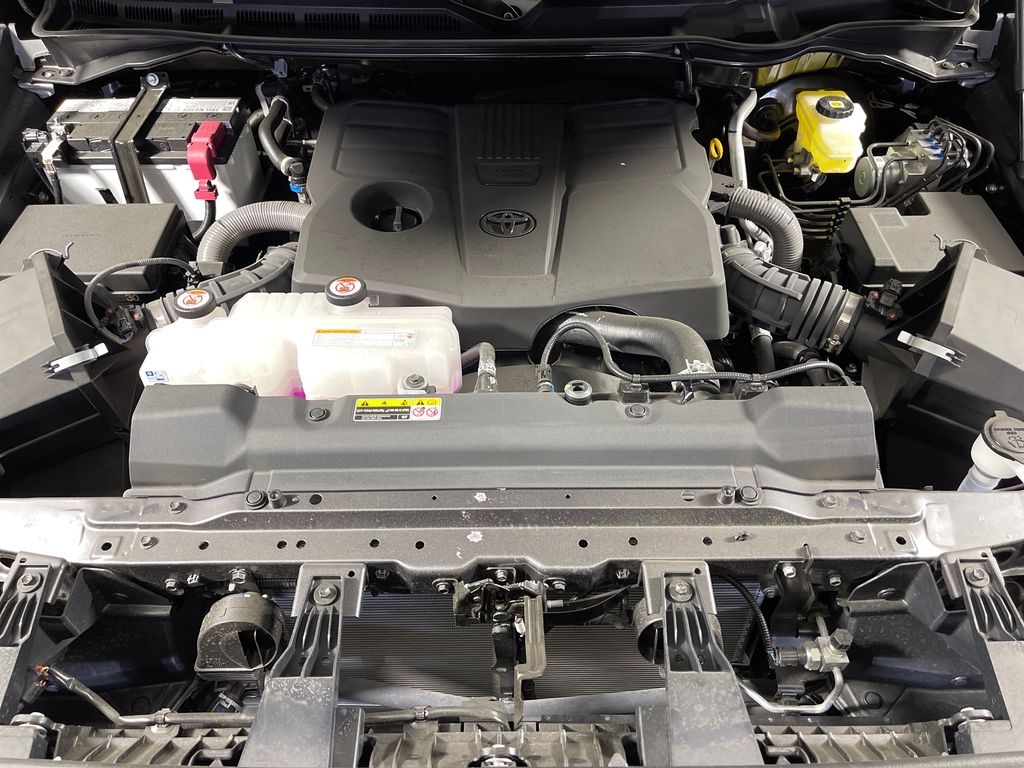 2026 Toyota Tundra SR5 - Photo 9