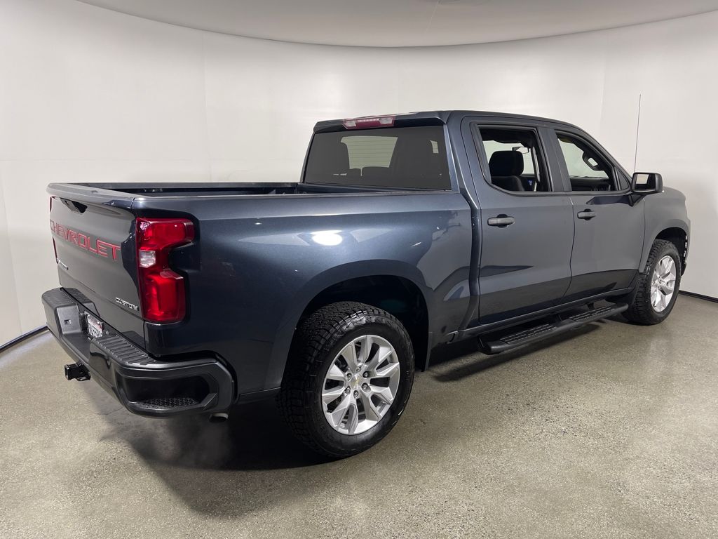 2021 Chevrolet Silverado 1500 Custom photo 3