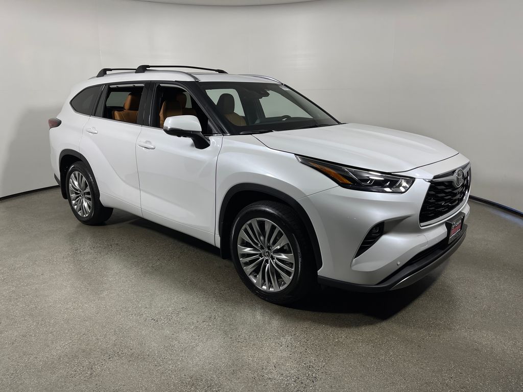2026 Toyota Highlander PLATINUM AWD 