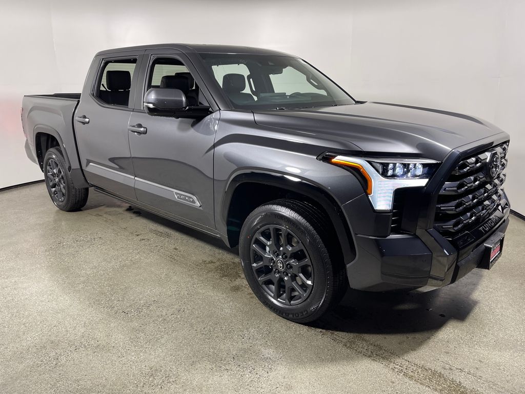 2026 Toyota Tundra Platinum's photo