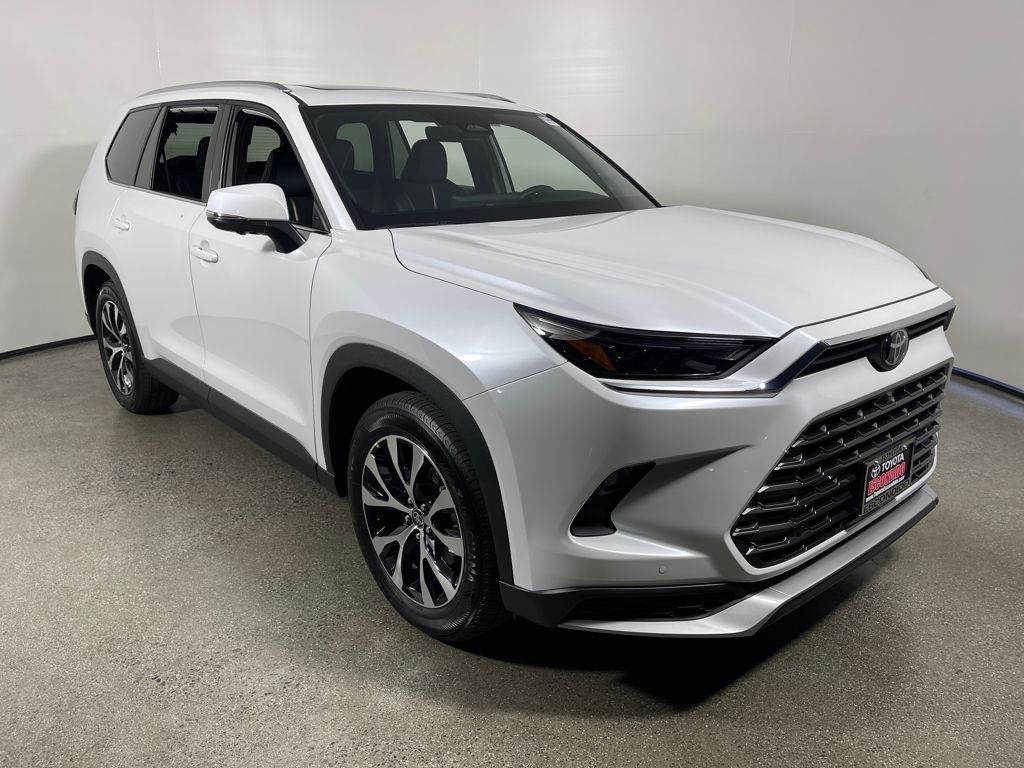 2025 Toyota Grand Highlander Hybrid LIMITED HYBRID MAX 