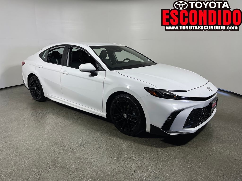 Used 2025 Toyota Camry SE Sedan
