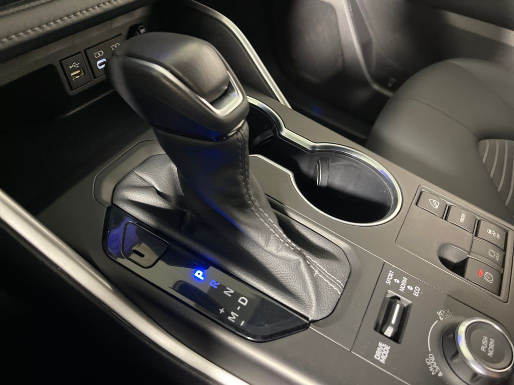 2025 Toyota Highlander XSE - Photo 22