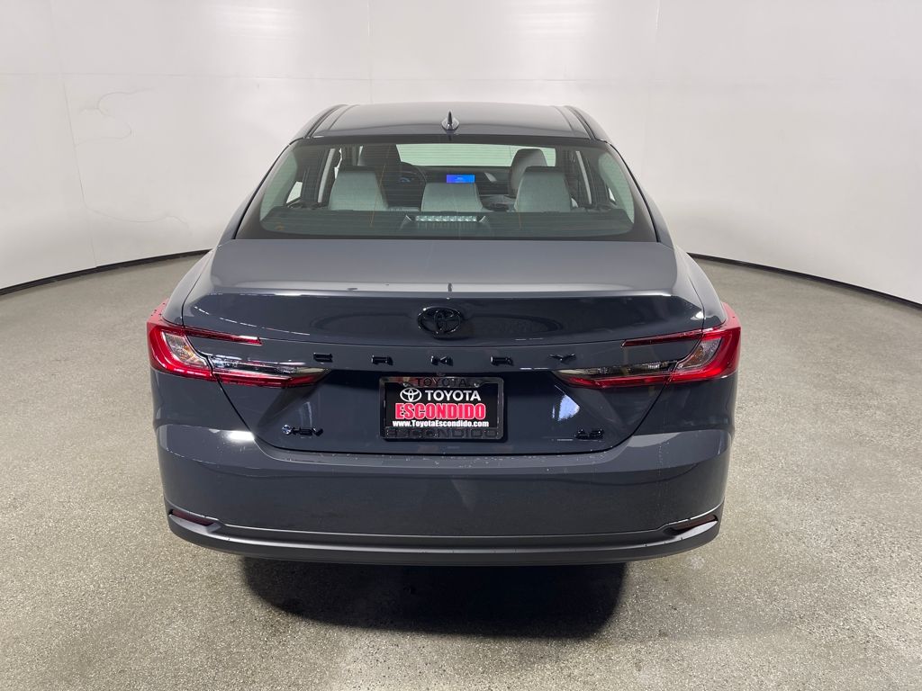 2026 Toyota Camry LE photo 4
