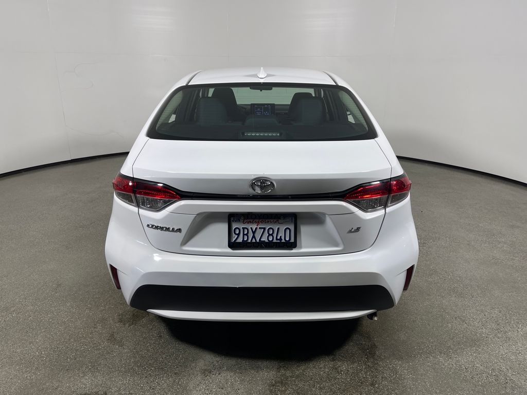 2022 Toyota Corolla LE photo 4