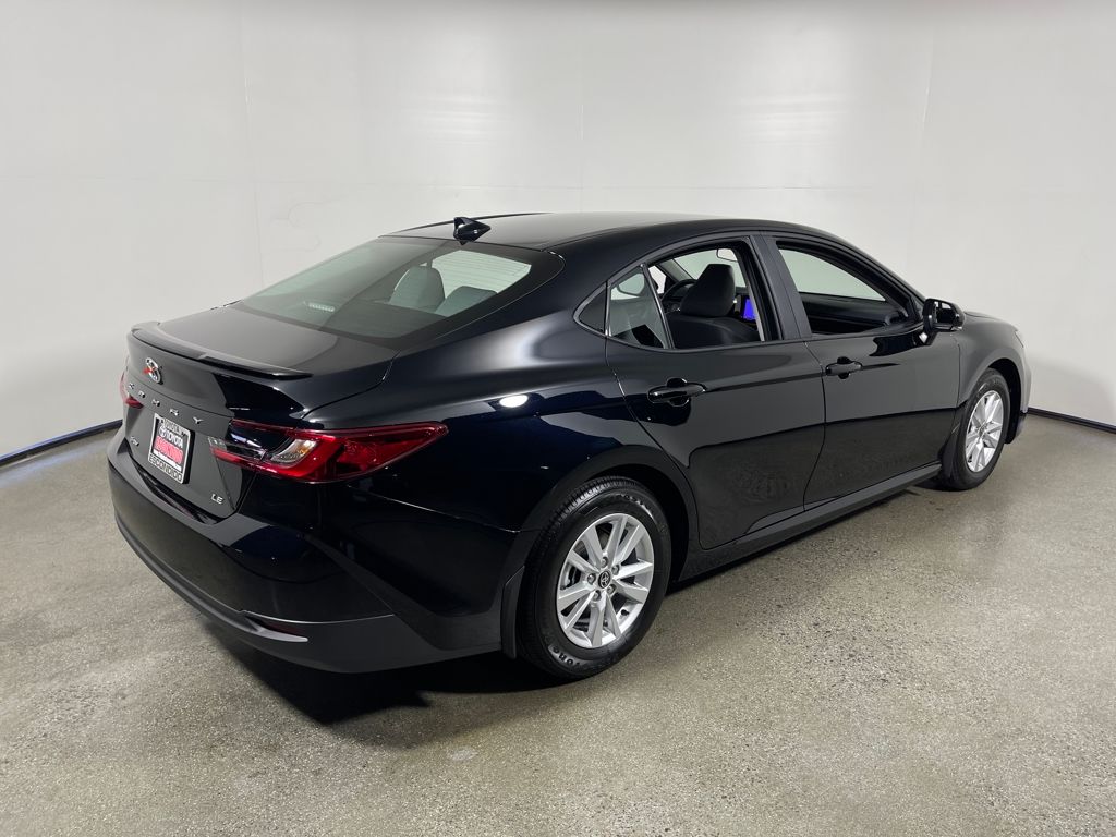 2026 Toyota Camry LE photo 2