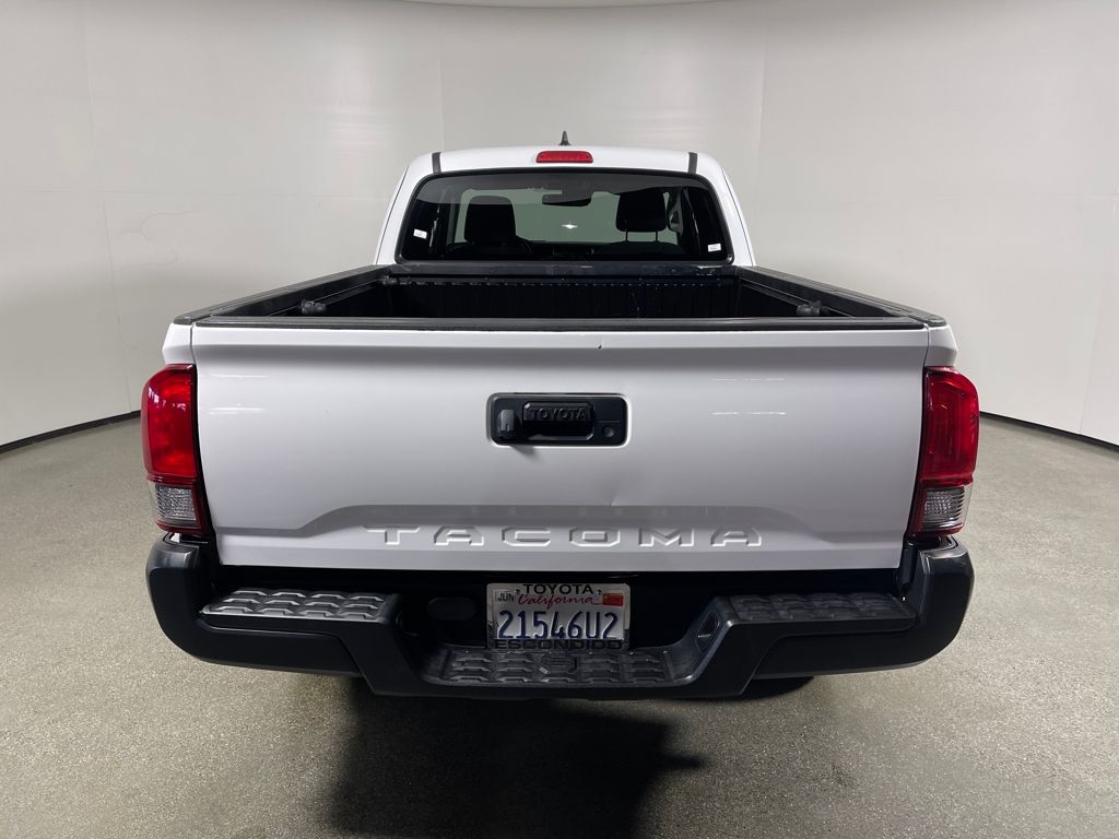 2019 Toyota Tacoma SR photo 4