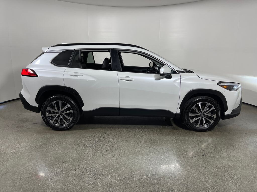 Used 2022 Toyota Corolla Cross XLE SUV