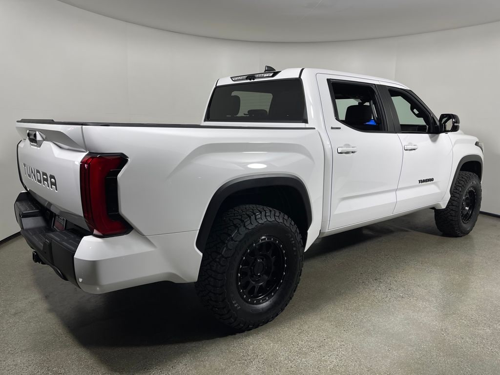 New 2026 Toyota Tundra Limited LIMITED CREWMAX 5.5