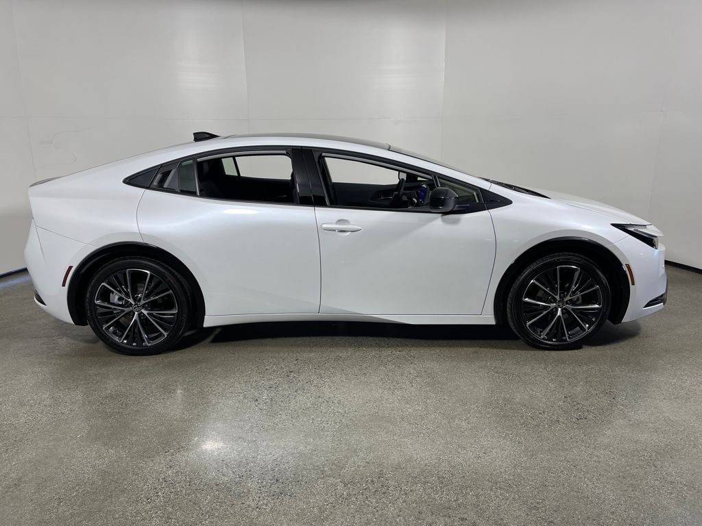 New 2026 Toyota Prius XLE XLE