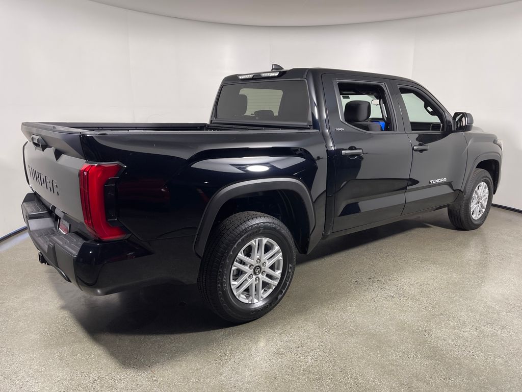 2026 Toyota Tundra SR5 CrewMax photo 3