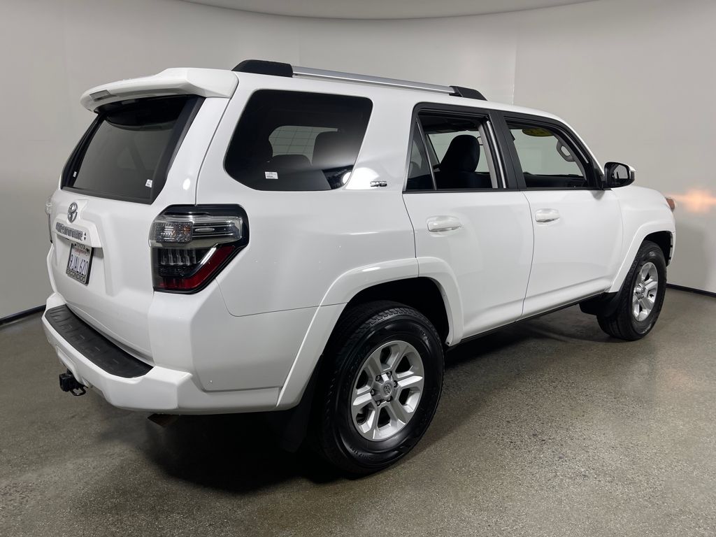 2023 Toyota 4Runner SR5 photo 3