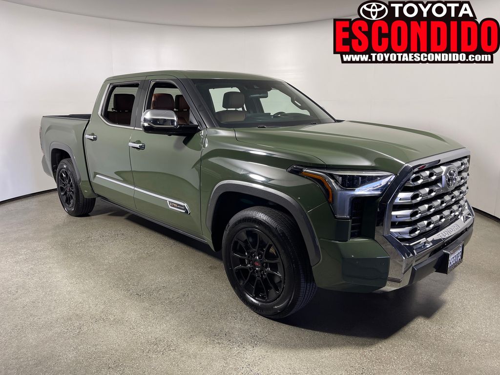 2022 Toyota Tundra Truck CrewMax 