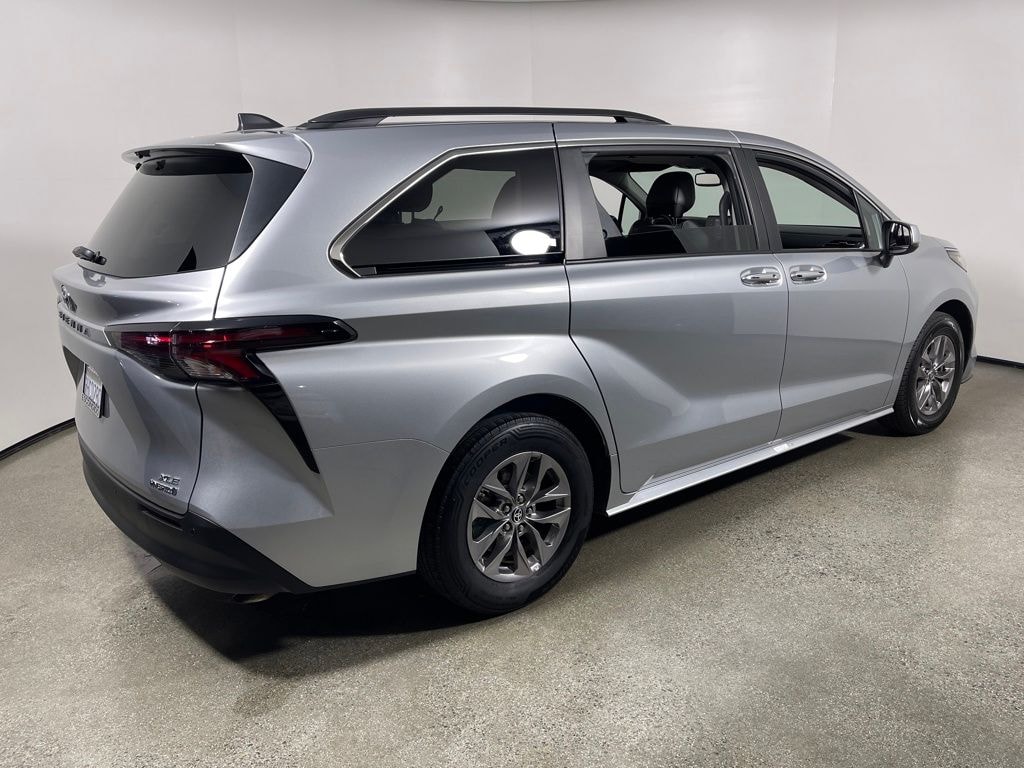 Certified 2023 Toyota Sienna XLE Van Passenger Van