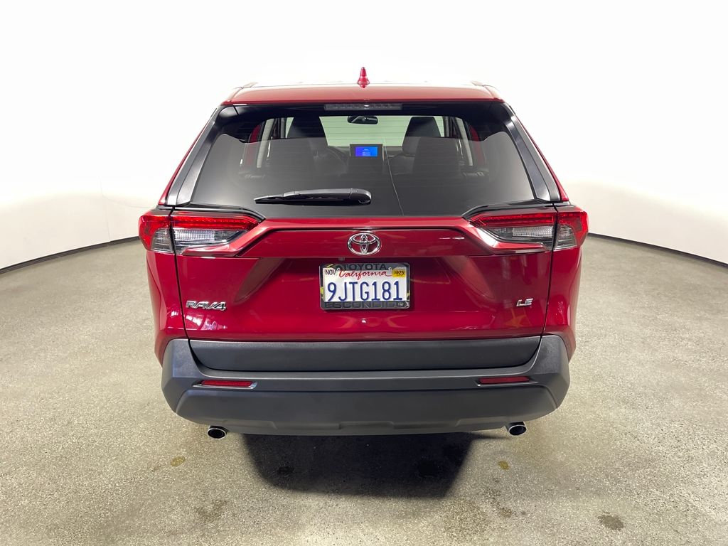 2024 Toyota RAV4 LE photo 4