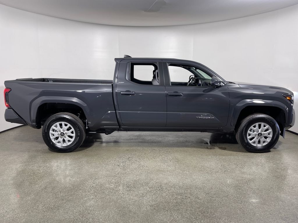 New 2026 Toyota Tacoma SR5 4X4 DBL CAB LONG BED