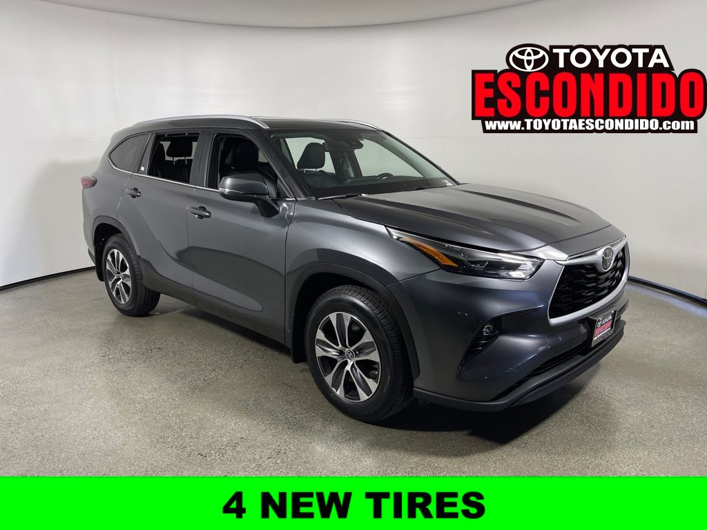 2024 Toyota Highlander SUV 
