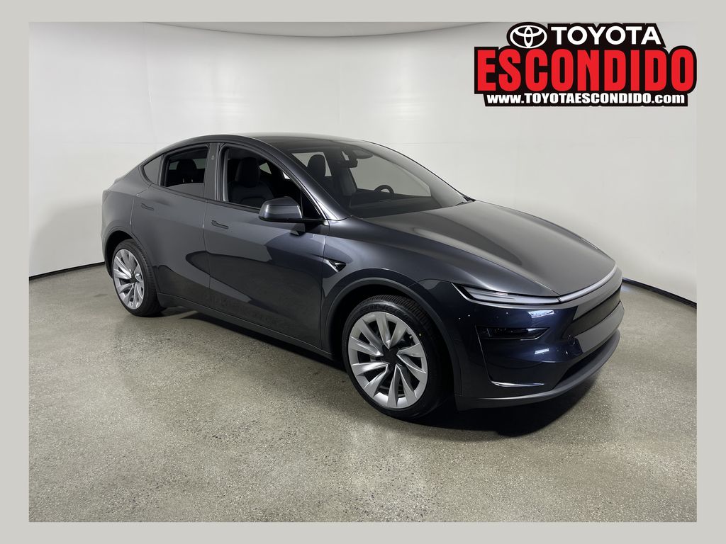 2026 Tesla Model Y's photo