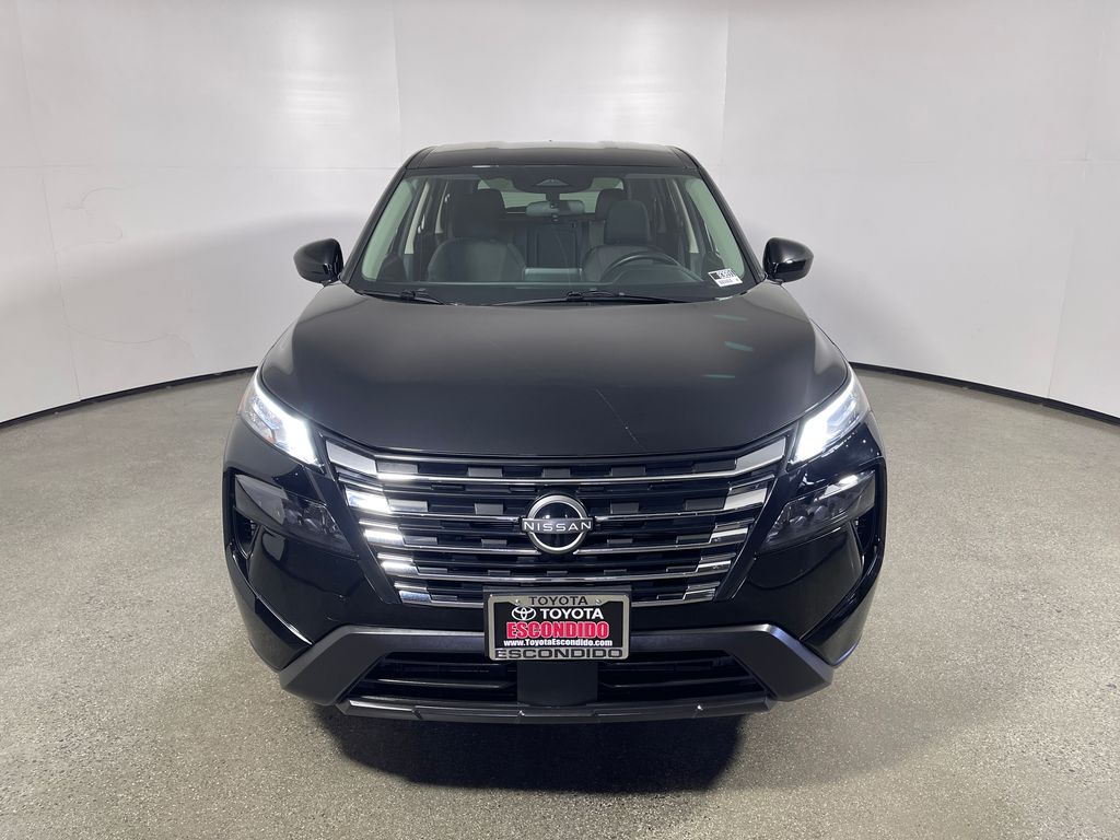 2025 Nissan Rogue SV - Photo 8