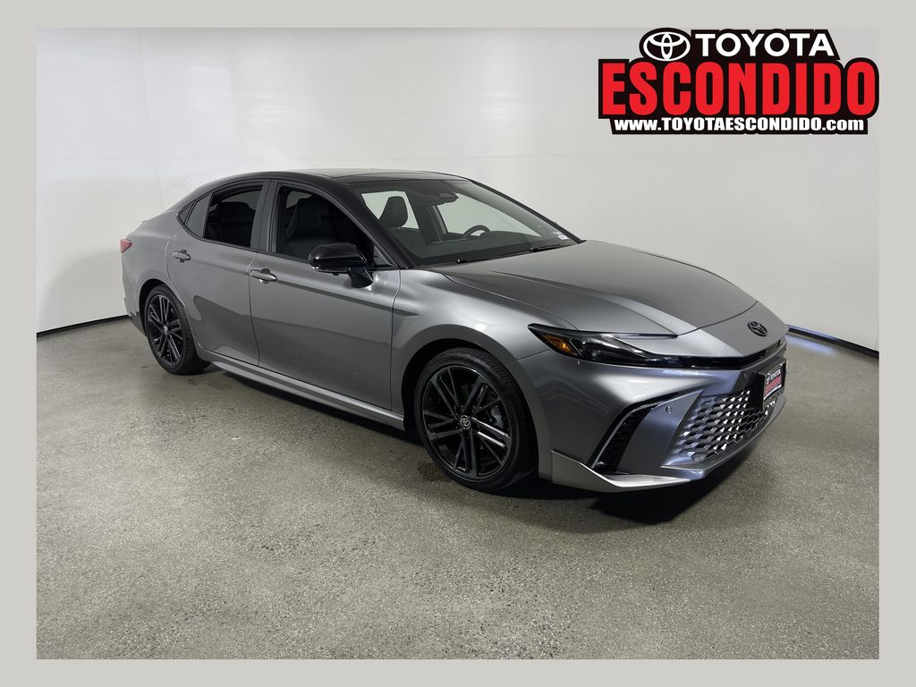 2026 Toyota Camry XSE Hybrid's photo