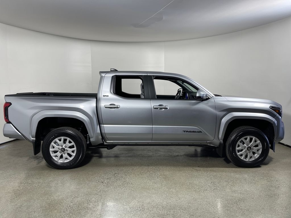 New 2026 Toyota Tacoma SR5 4X4 DOUBLE CAB