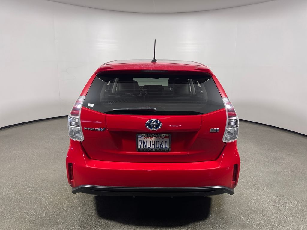 2015 Toyota Prius V photo 4