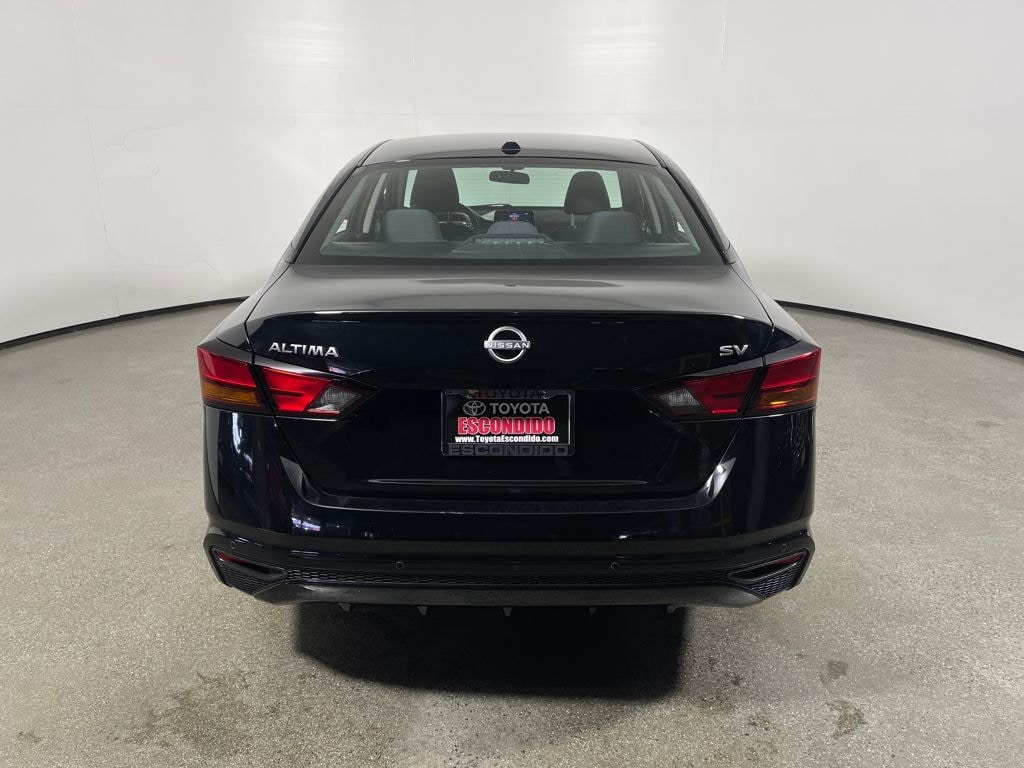 Used 2023 Nissan Altima 2.5 SV Sedan