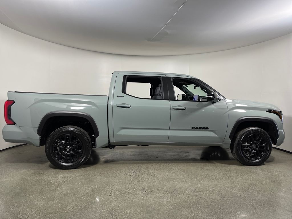 New 2026 Toyota Tundra Limited LIMITED CREWMAX 5.5