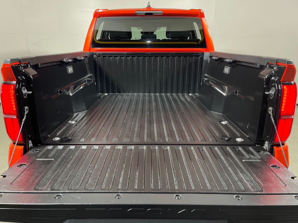 2024 Toyota Tacoma TRD Off Road - Photo 10