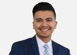 Toyota Insurance Agent Photo