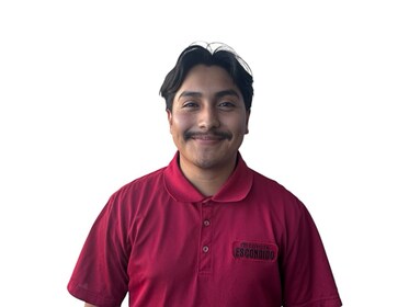 Staff member Josue Felipe  from ID_9b9707f7bd5a