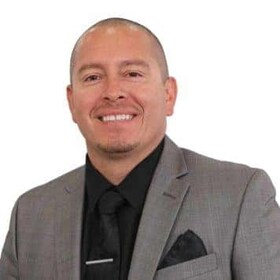 Staff member Leo Ruiz from ID_dd45469a9e6f