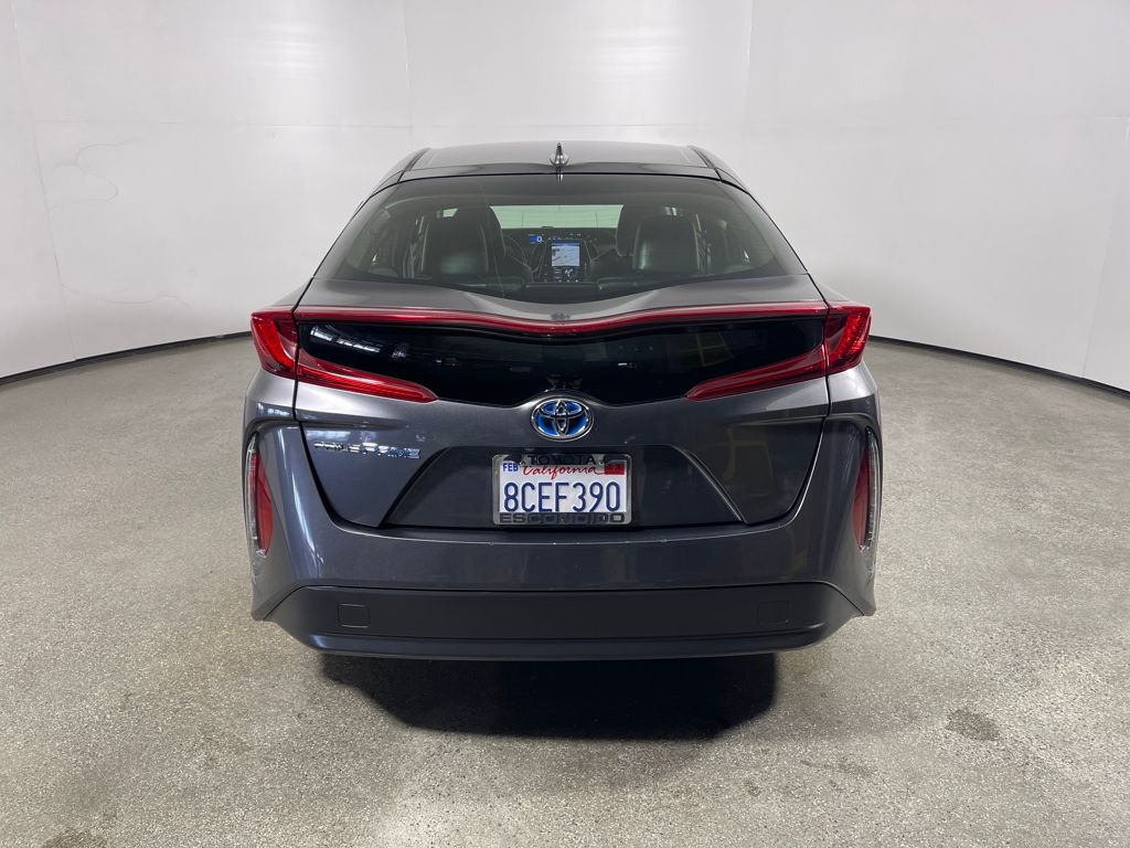 2017 Toyota Prius Prime photo 3