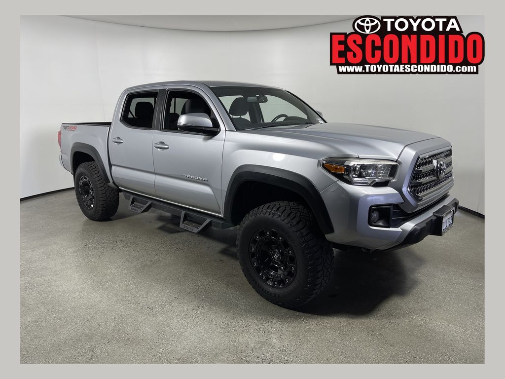 2017 Toyota Tacoma TRD Off Road Double Cab 4x4 V6 M/T SB's photo