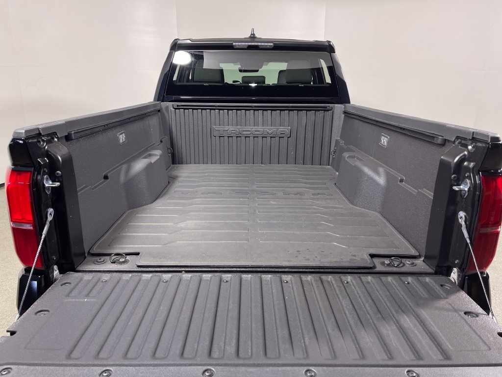 2026 Toyota Tacoma SR5 - Photo 10