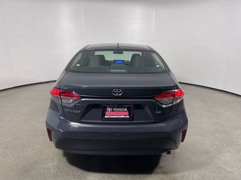 2023 Toyota Corolla LE photo 2