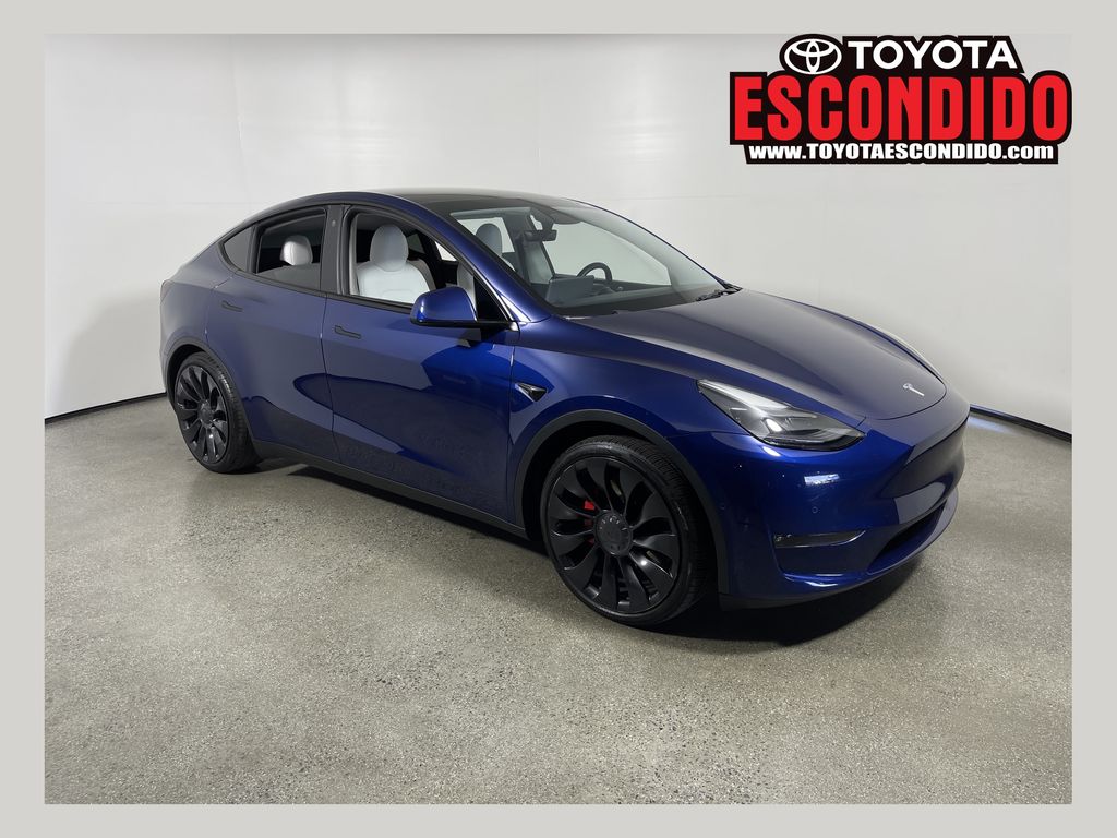 2022 Tesla Model Y's photo