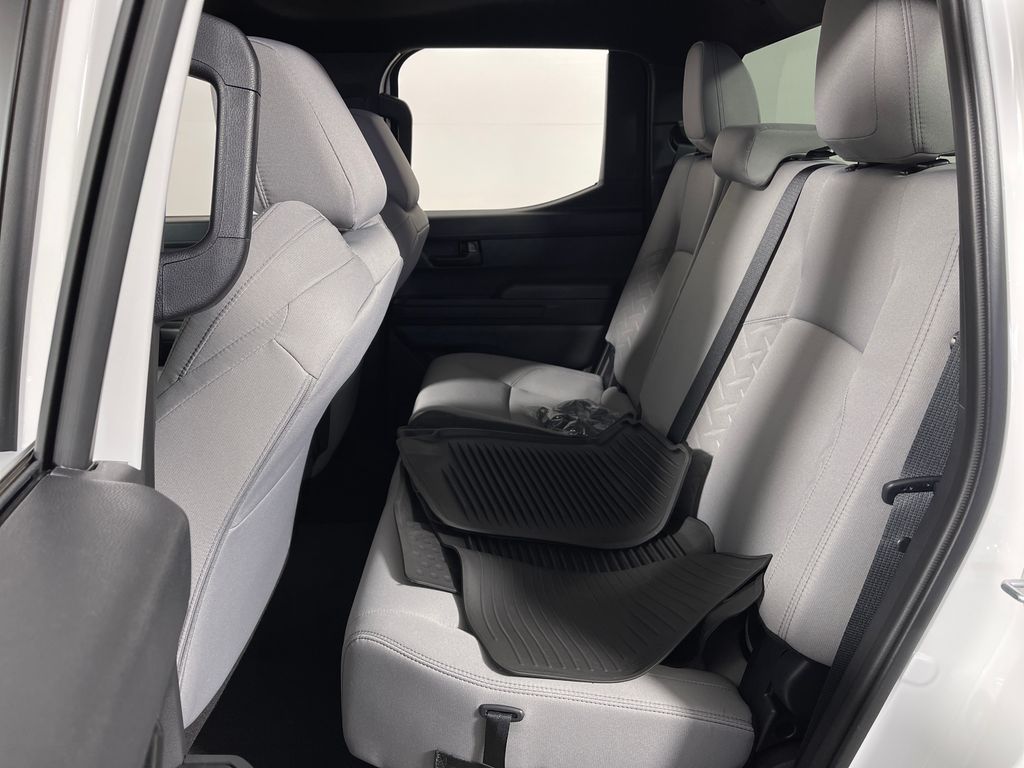 2026 Toyota Tacoma SR5 - Photo 13