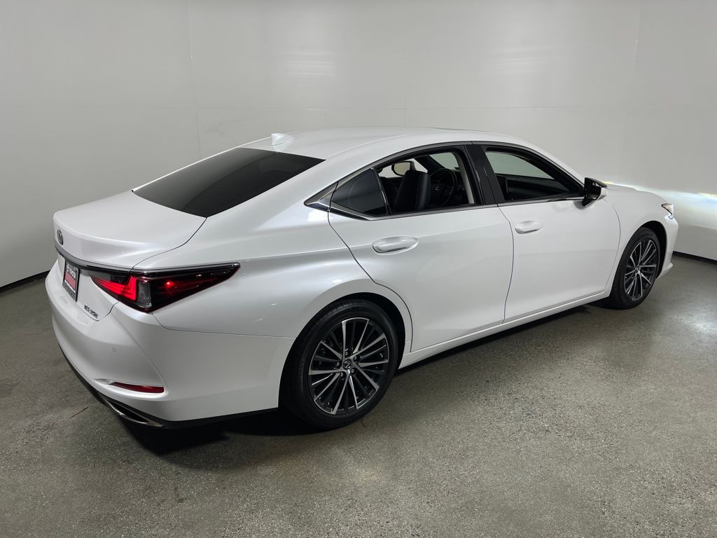 2025 Lexus ES 350 Base photo 3