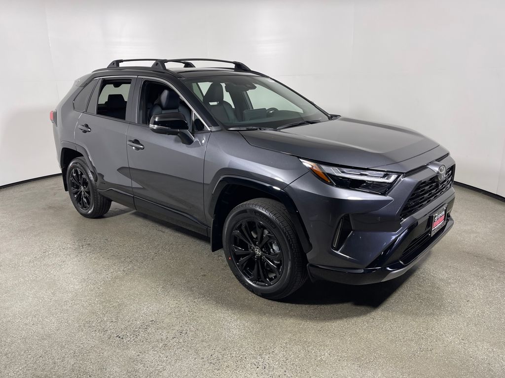 2025 Toyota RAV4 XSE's photo