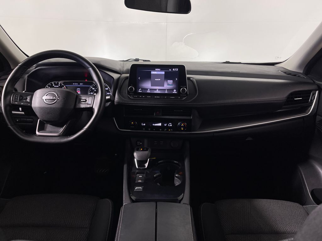 2025 Nissan Rogue SV - Photo 14
