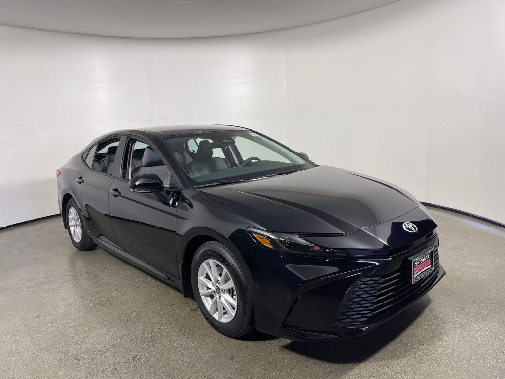 2026 Toyota Camry LE's photo