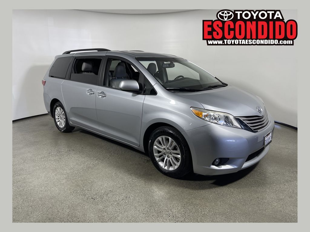 2016 Toyota Sienna's photo