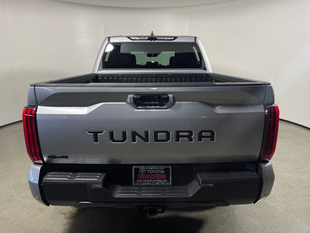 New 2026 Toyota Tundra Limited LIMITED CREWMAX 5.5