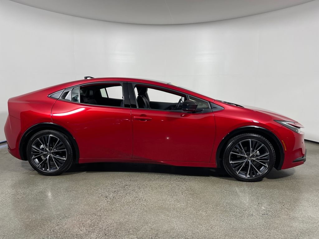 2024 Toyota Prius Limited photo 2