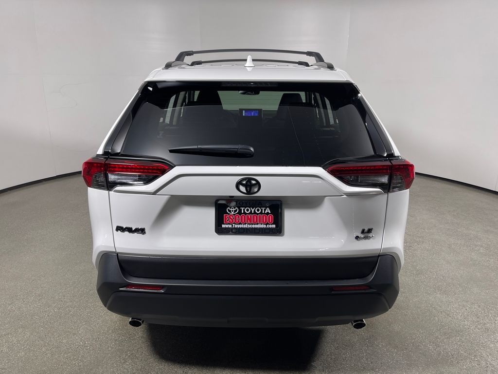 2025 Toyota RAV4 Hybrid LE photo 4
